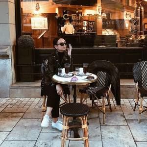 Meet your Posher, Jessica